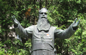 Monument du Père Cyrille-Beaudry